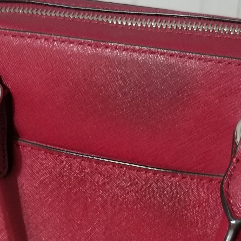 Michael kors purse - Picture 5 of 5